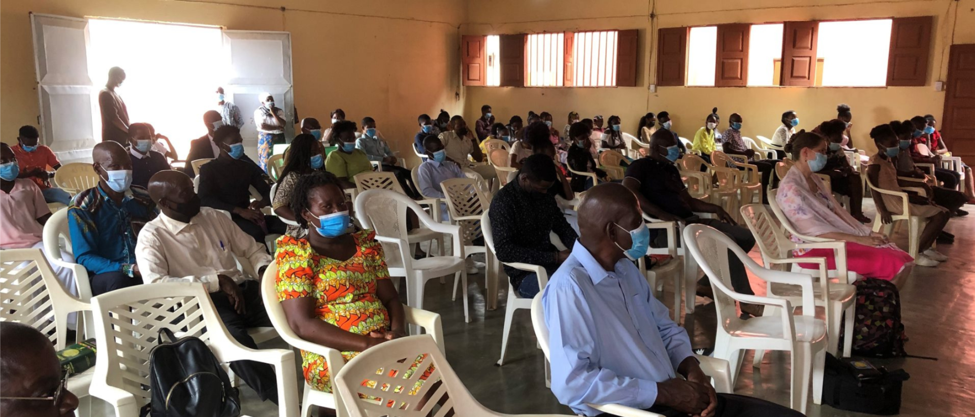 Jumalanpalveluksessa Angolan Luandassa