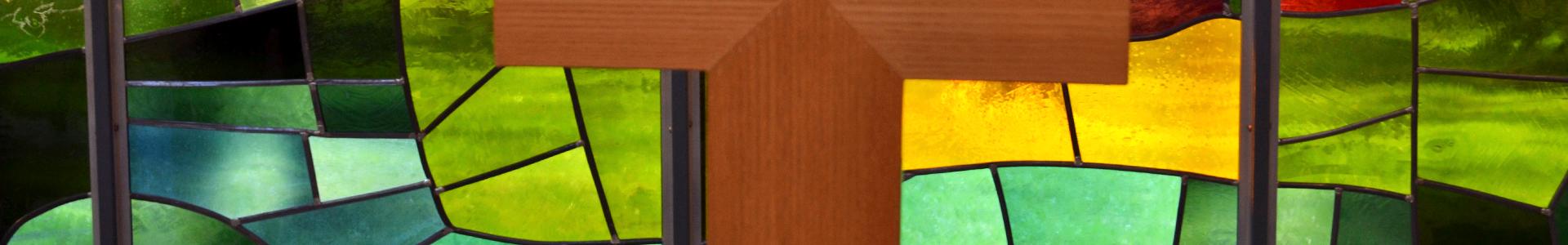 Kannelmäen kirkon alttaritaulu Elämänpuu