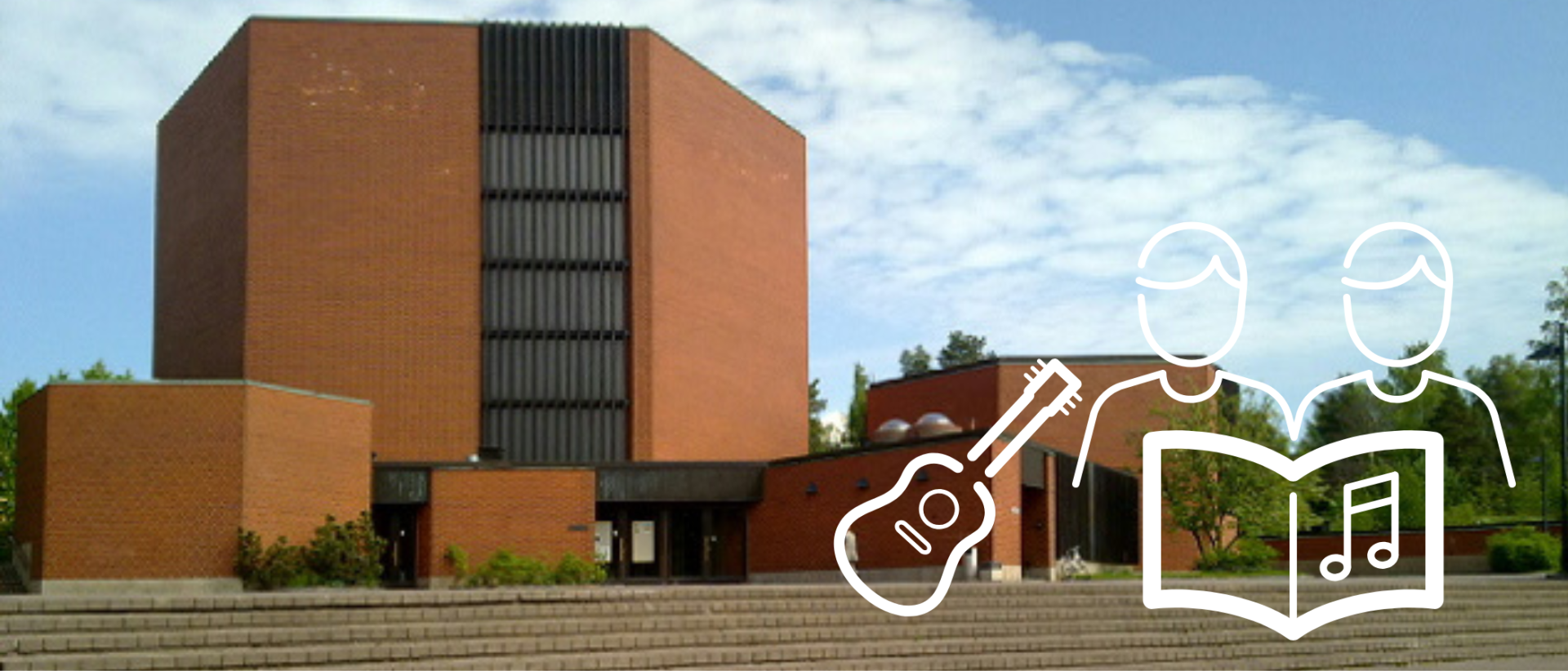 Konfirmaatio Roihuvuoren kirkossa. Ulkokuva kirkosta, kitara- ja pari laulavaa päätä -piktogrammit