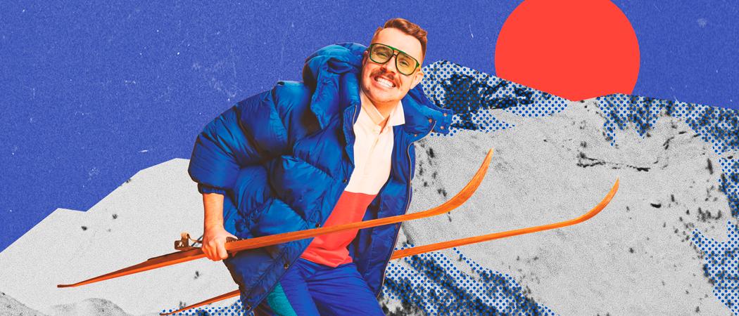 Hiiht&auml;j&auml; sandaalit jalassa vuoristossa.